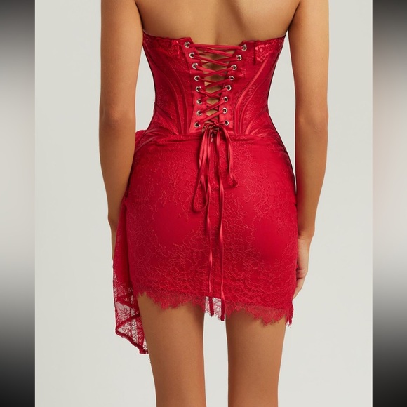 Elegant Red Strapless Mini Corset Lace Dress - Picture 3 of 10